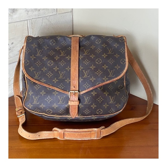 Louis Vuitton Authentic Brown Canvas Mini Lin Saumur MM Messenger